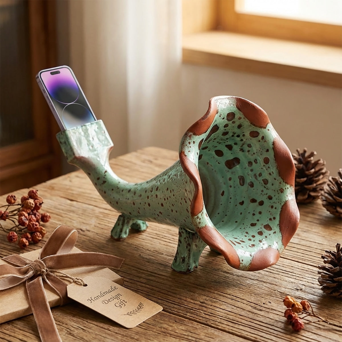 Green Speckled Horn Ceramic Phone Amplifier – Clay Spire