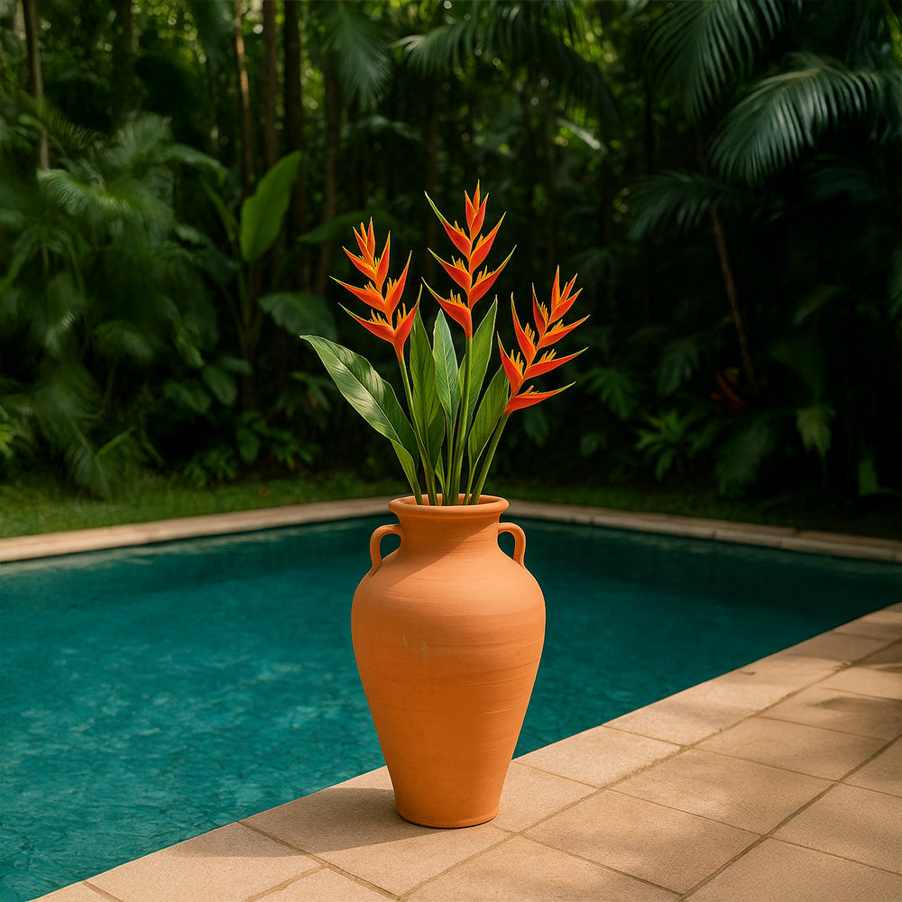 Terrakotta-Pflanzgefäß im Gartenstil mit gebogenem Griff