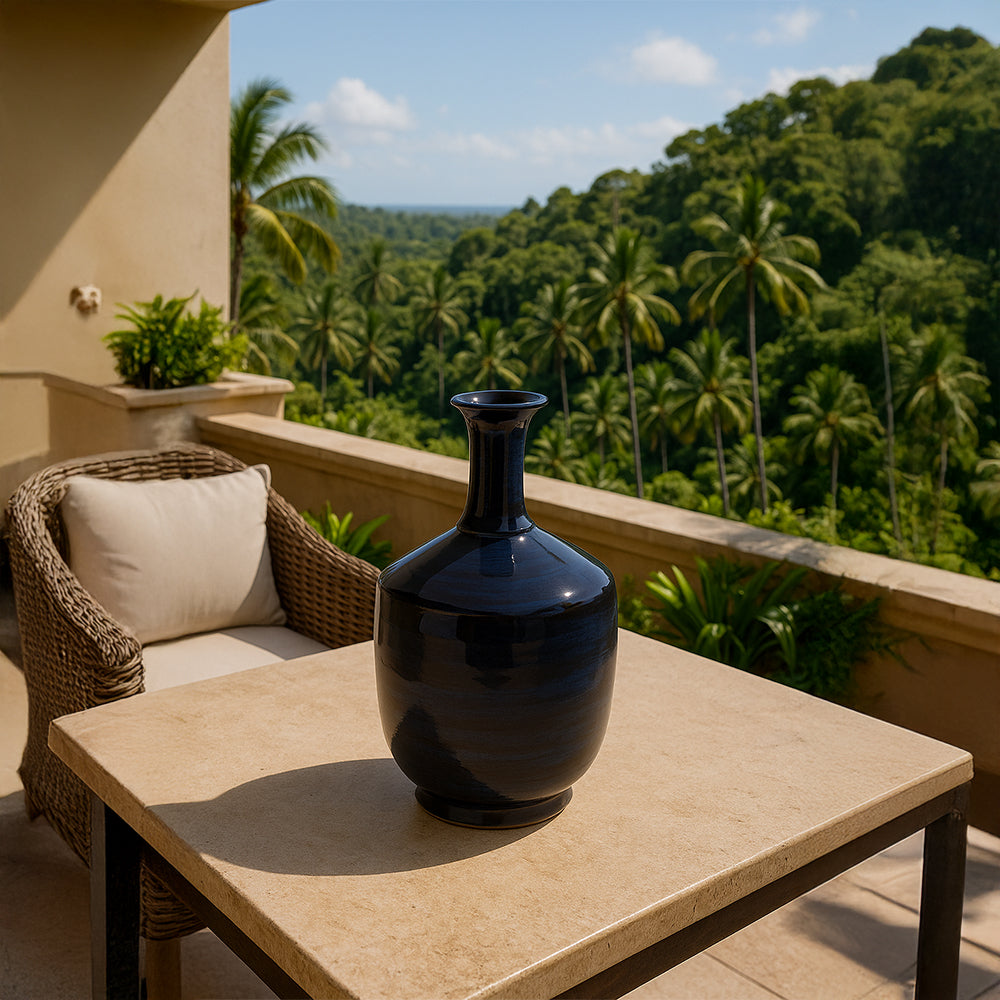 Jarrón decorativo de cerámica de cuello alto índigo