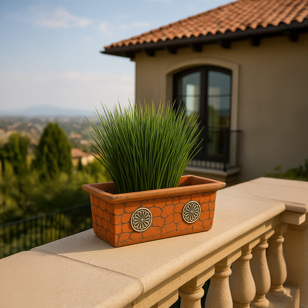 Maceta de terracota para exterior con ladrillo en relieve