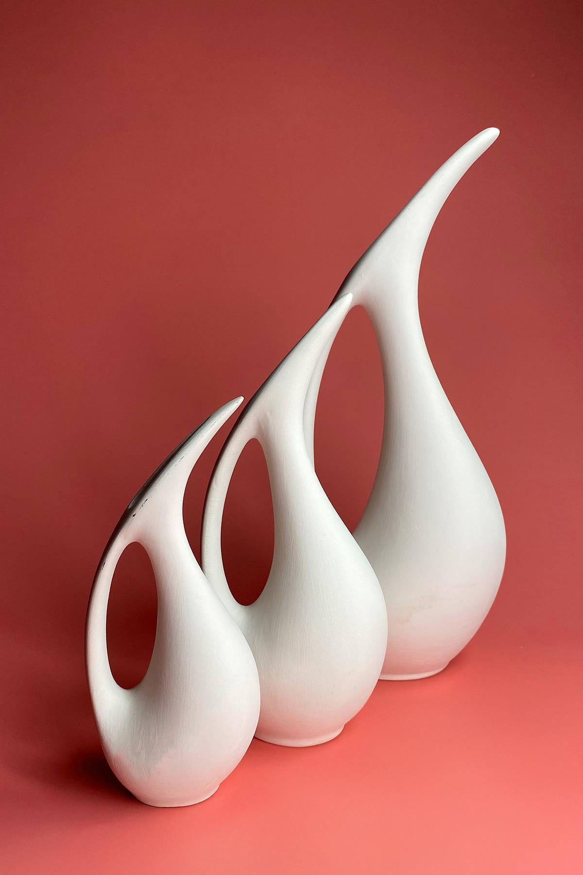 Pelican Vase Ceramic Bisque